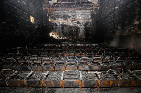 ایسنا از ویرانه‌های سینما «جمهوری» گزارش می‌دهد / "خاطره‌های مدفون شده"